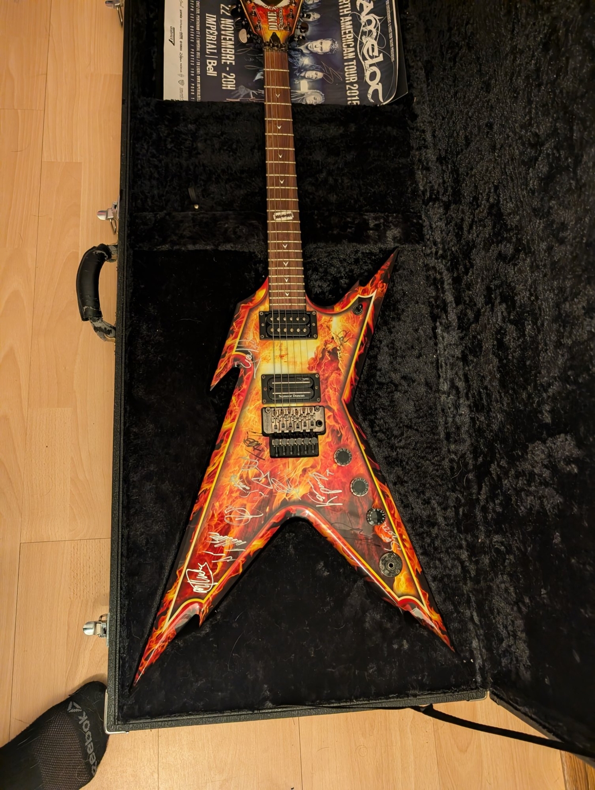 Herman Li & Sam Totman & Marc Hudson signed guitar