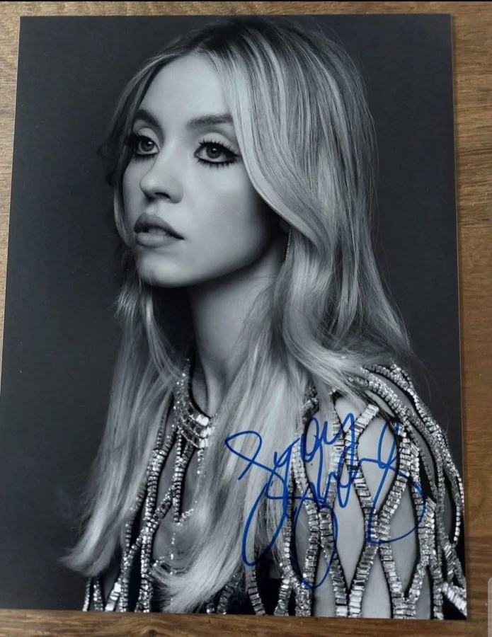 Sydney Sweeney signed item