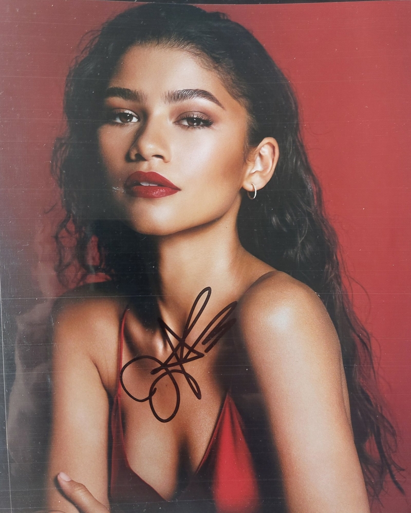 Zendaya signed item