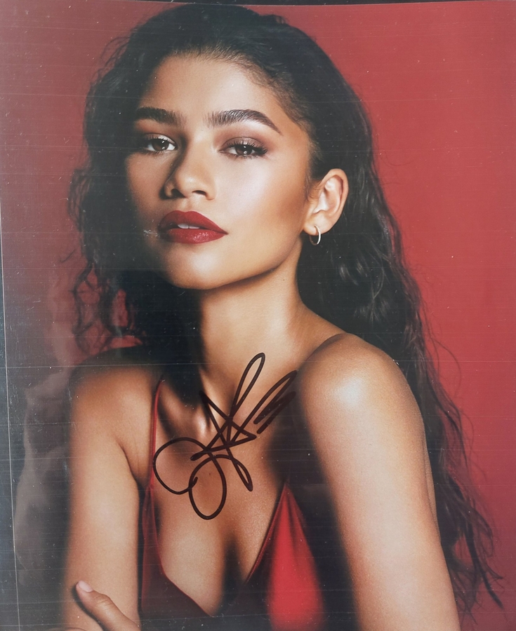 Zendaya signed item