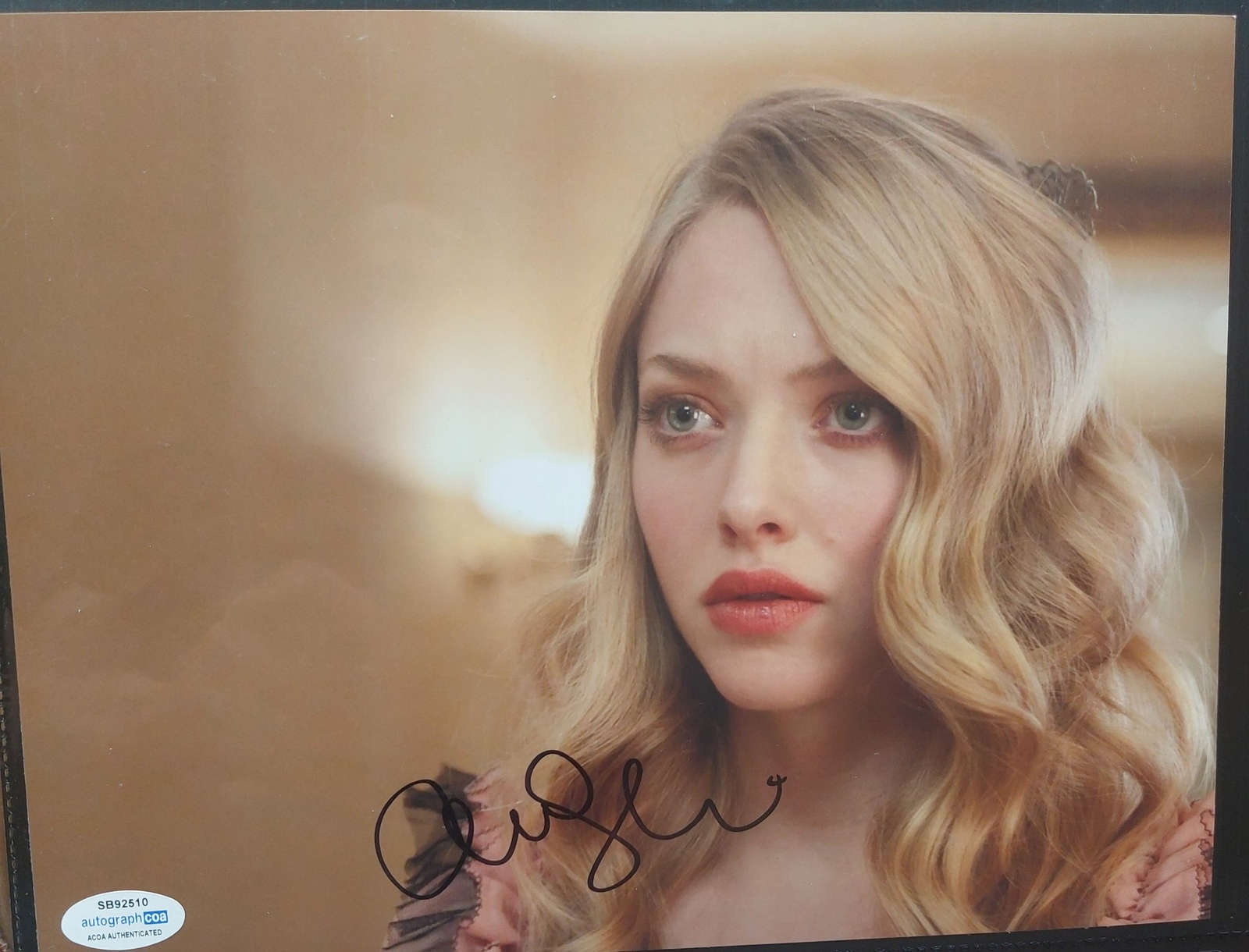 Amanda Seyfried signed item