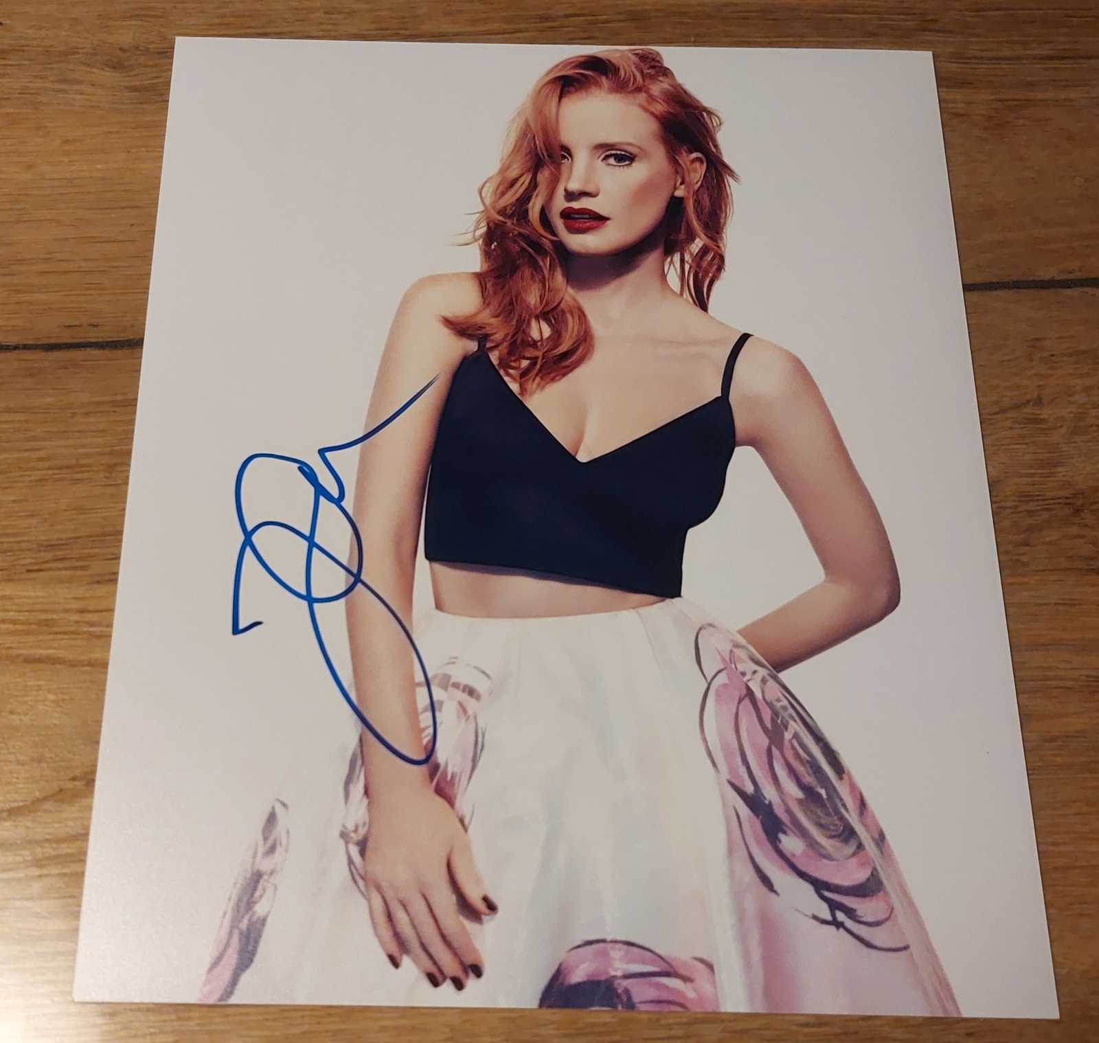 Jessica Chastain signed item