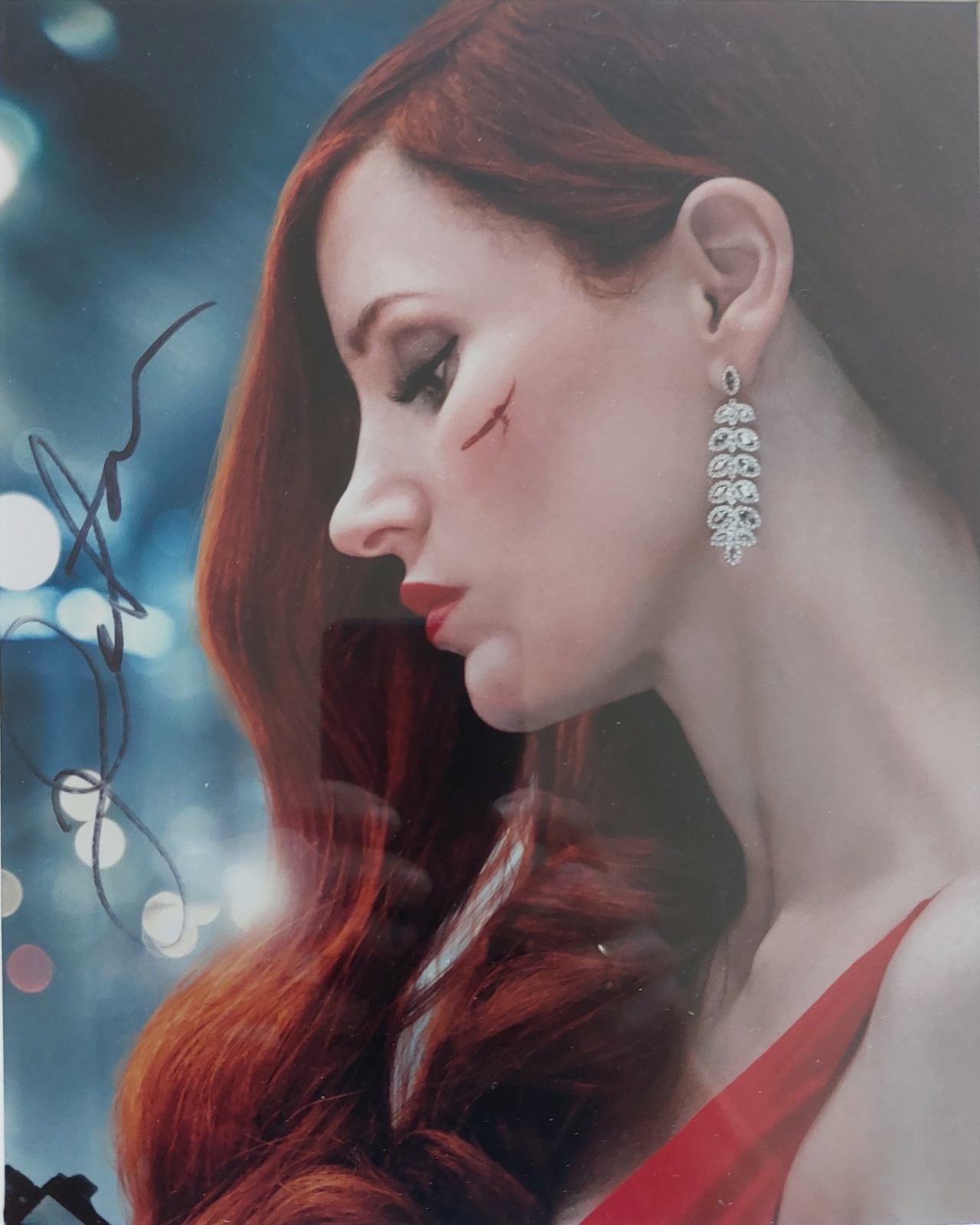 Jessica Chastain signed item