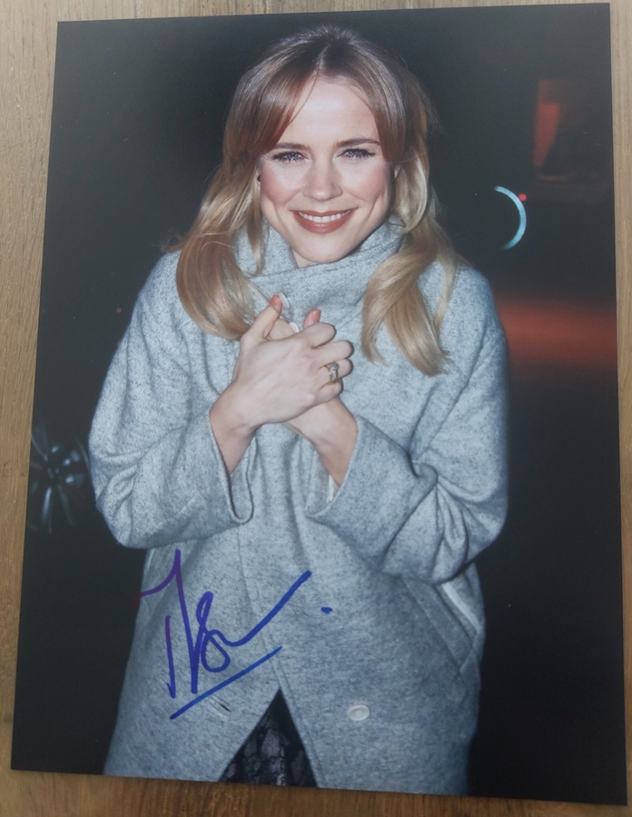 Ilse DeLange signed item