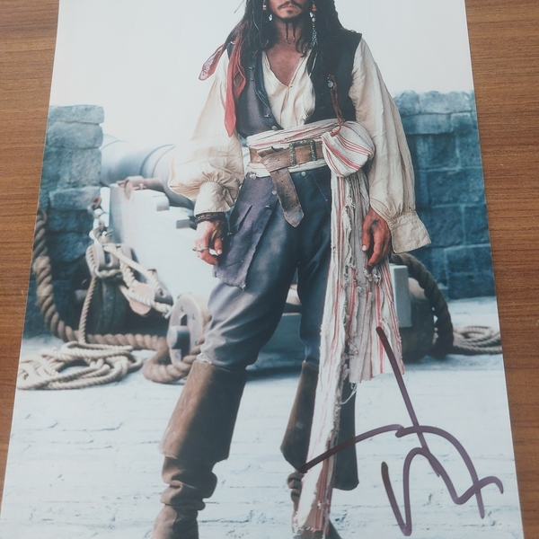 Johnny Depp signed 11x14 photo
