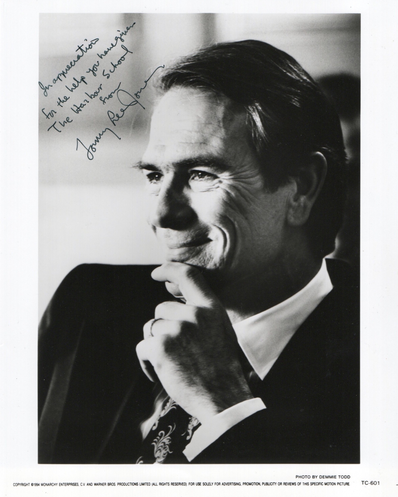 Tommy Lee Jones signed item