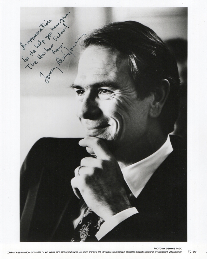 Tommy Lee Jones signed item