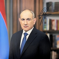 Nikol Pashinyan signed 8x10 photo