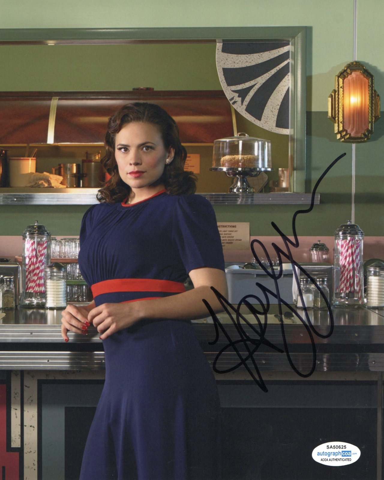 Hayley Atwell signed item