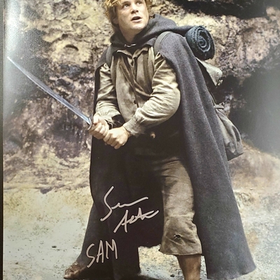 Sean Astin Autographed Lord Of The Rings 11x14 Photo