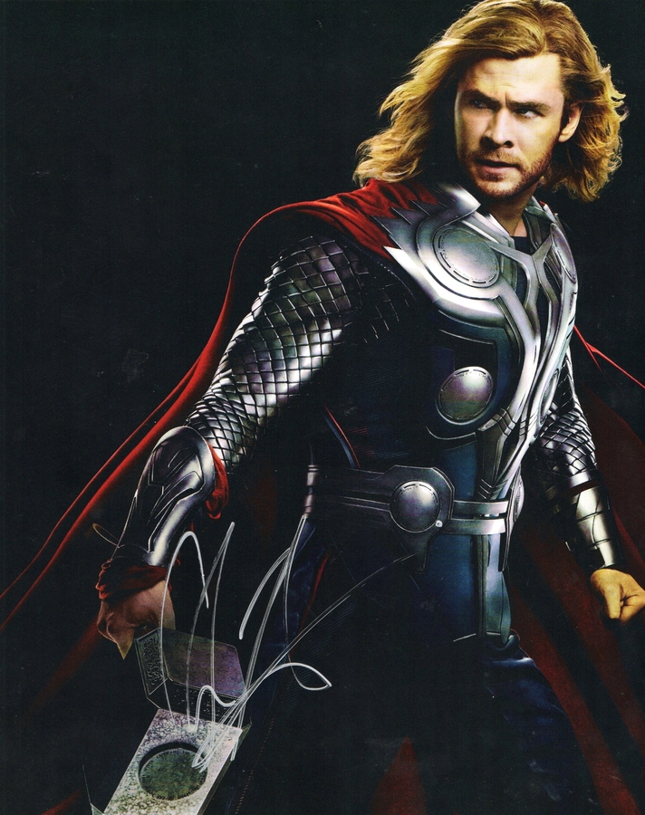 Chris Hemsworth signed item