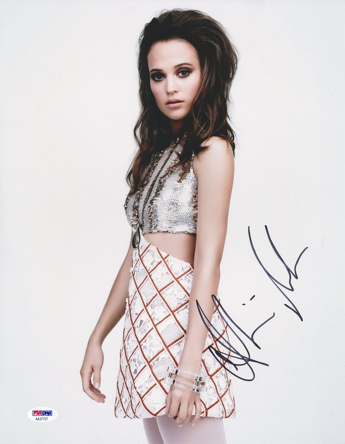 Alicia Vikander