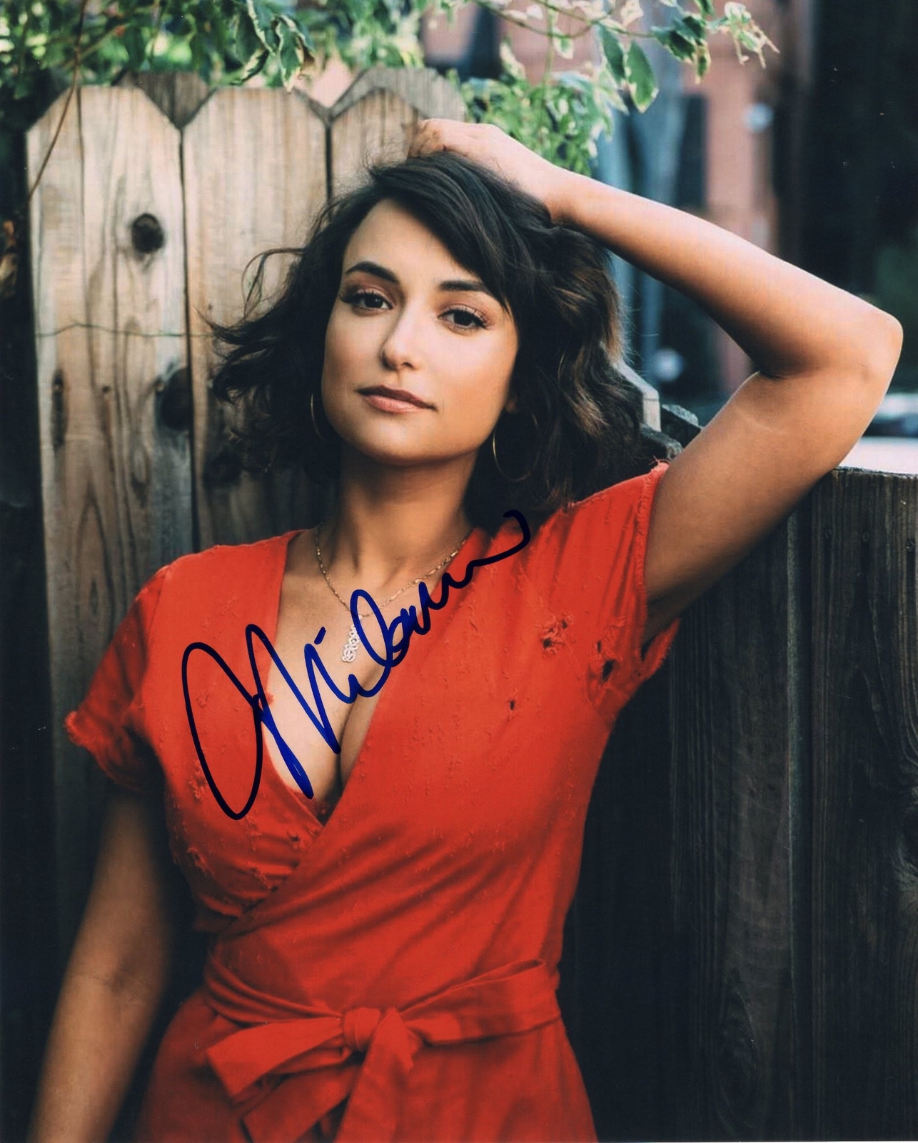 Milana Vayntrub