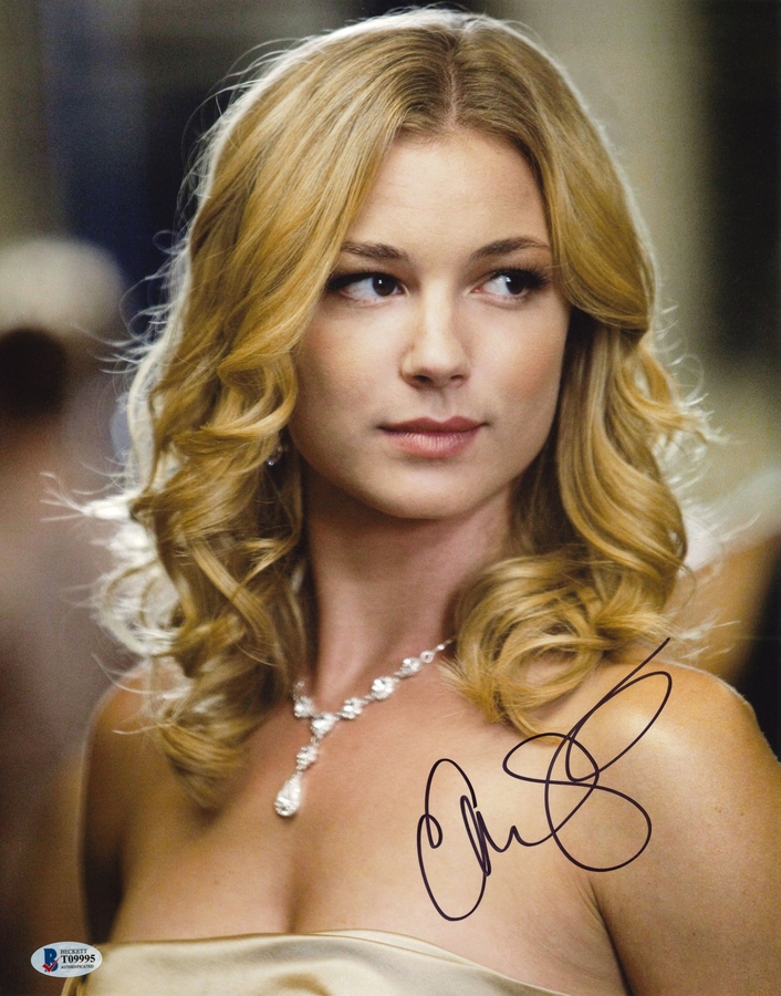 Emily VanCamp