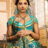 Naomi Scott