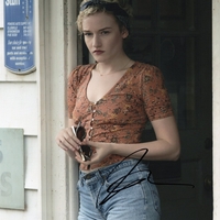 Julia Garner