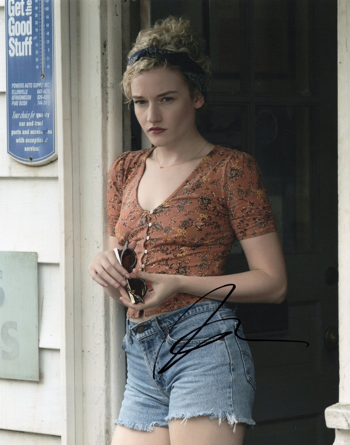 Julia Garner