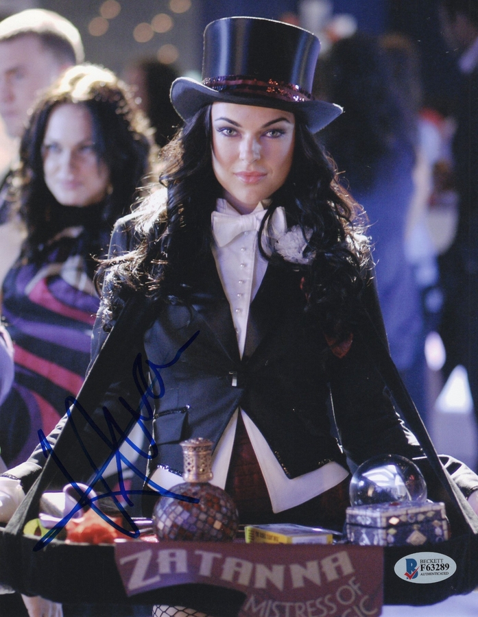 Serinda Swan