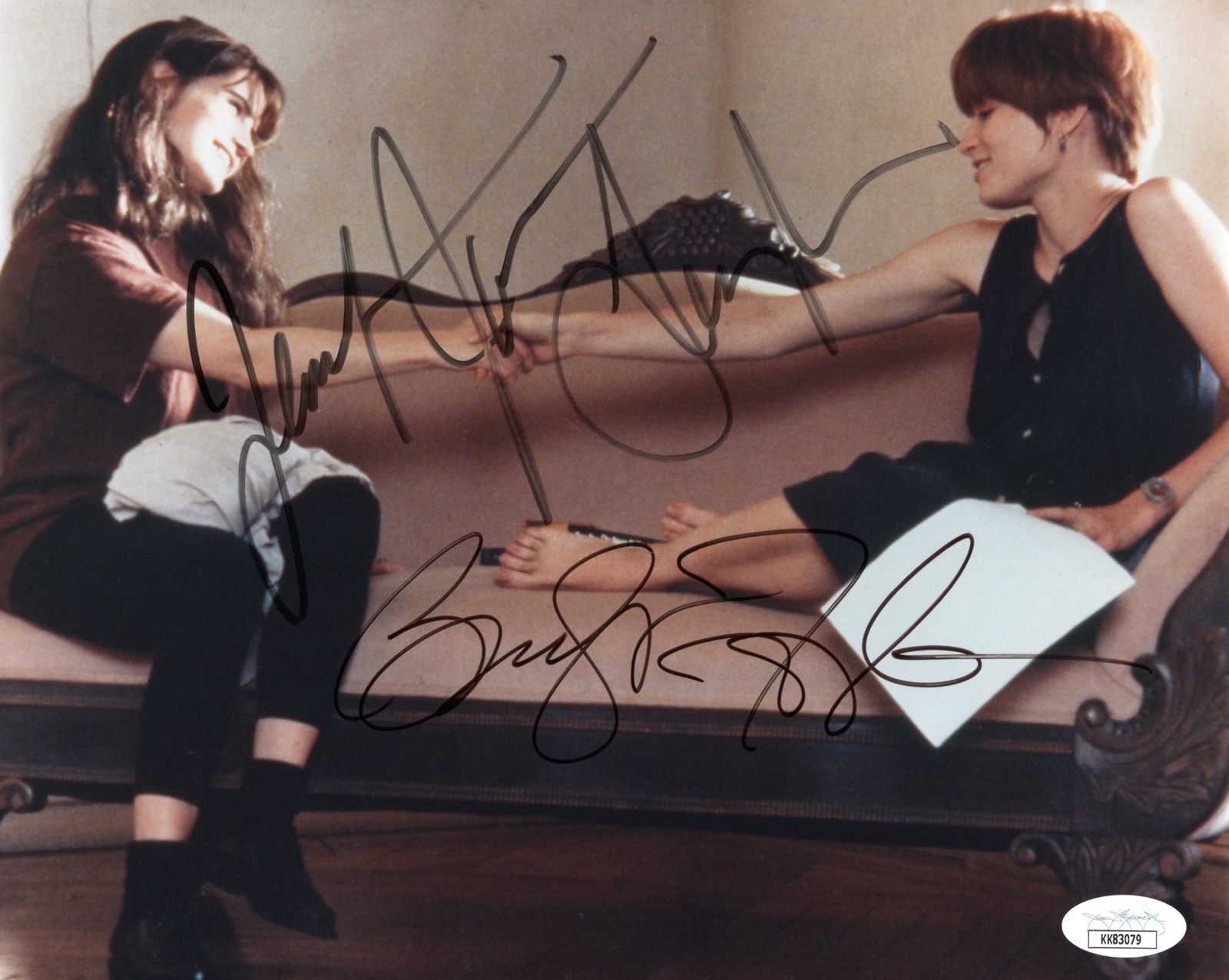 Jennifer Jason Leigh & Bridget Fonda