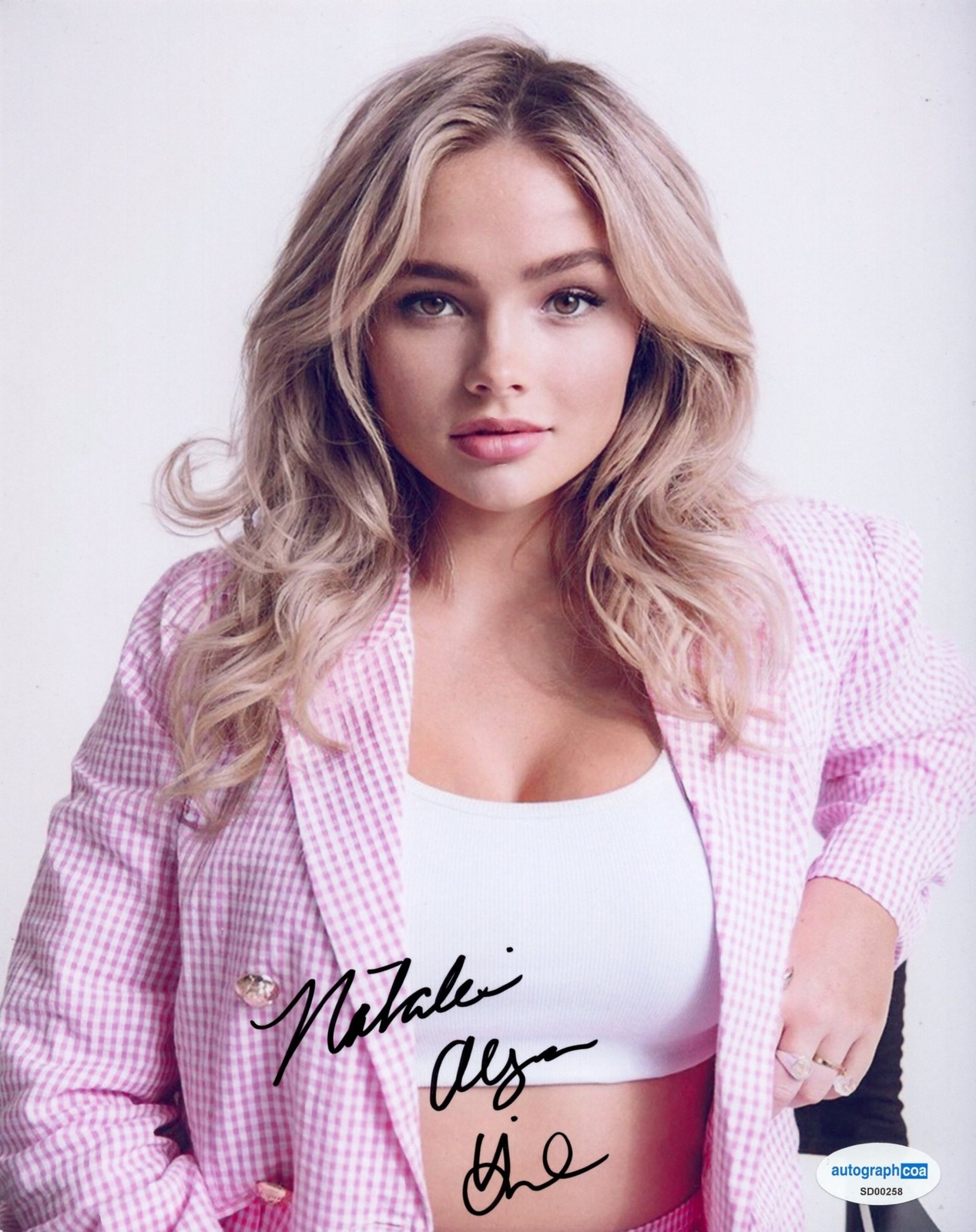 Natalie Alyn Lind