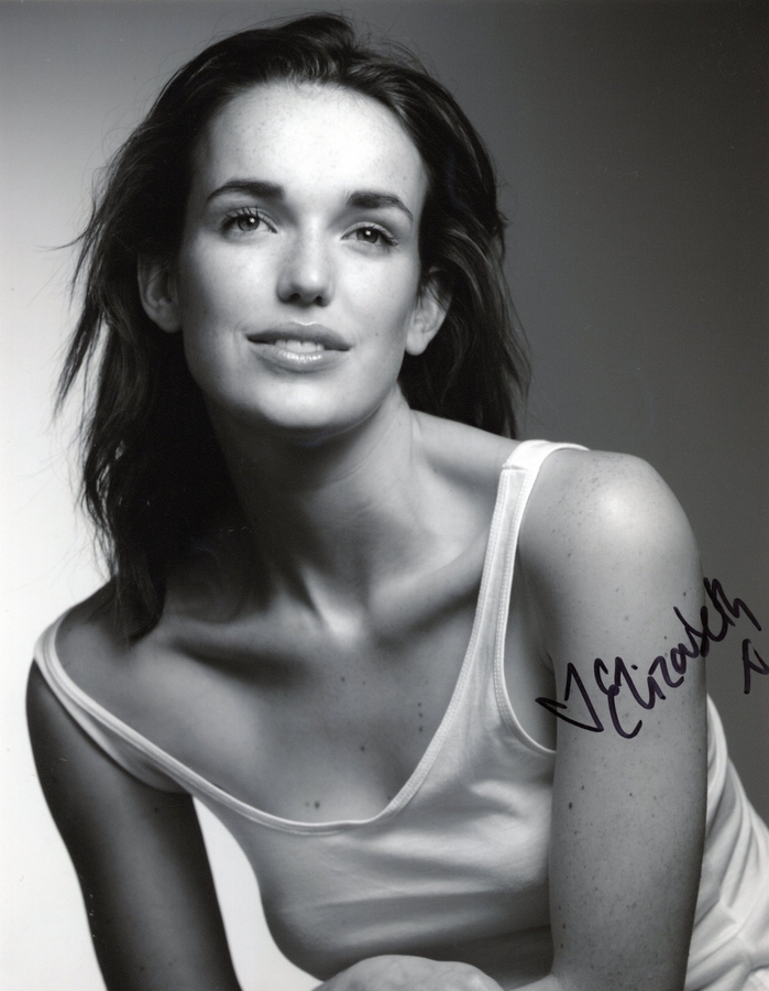 Elizabeth Henstridge