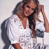 Isabel Lucas