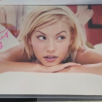 Elisha Cuthbert signed photo (other size)