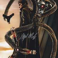 Alfred Molina signed item