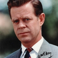 William H. Macy signed item
