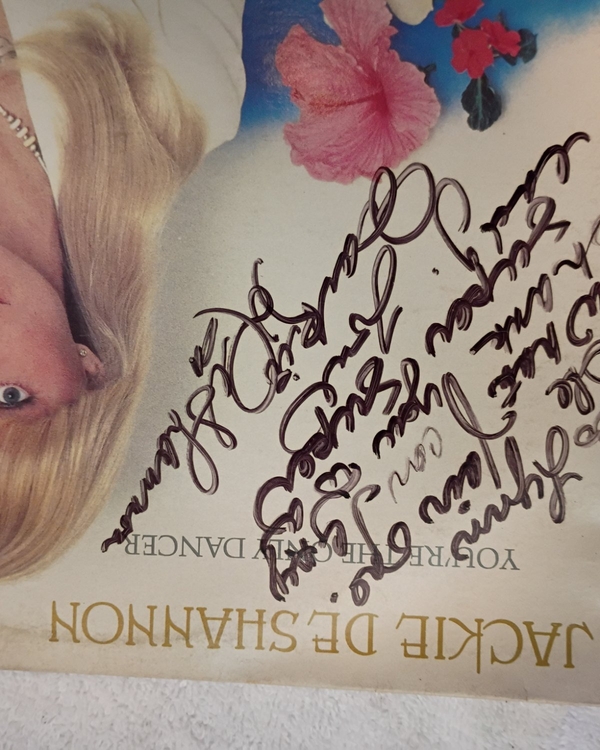 Jackie DeShannon signed vinyl / lp