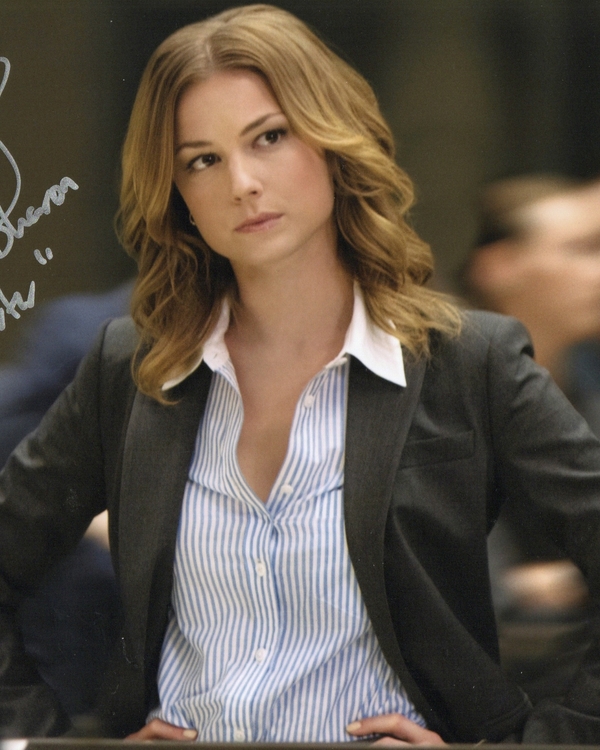 Emily VanCamp signed item