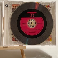 The Kinks - The Kink Kontroversy CD. Signed by Mick Avory x 2