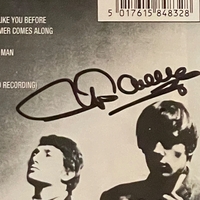 The Kinks - Kinda Kinks CD. Signed by Mick Avory