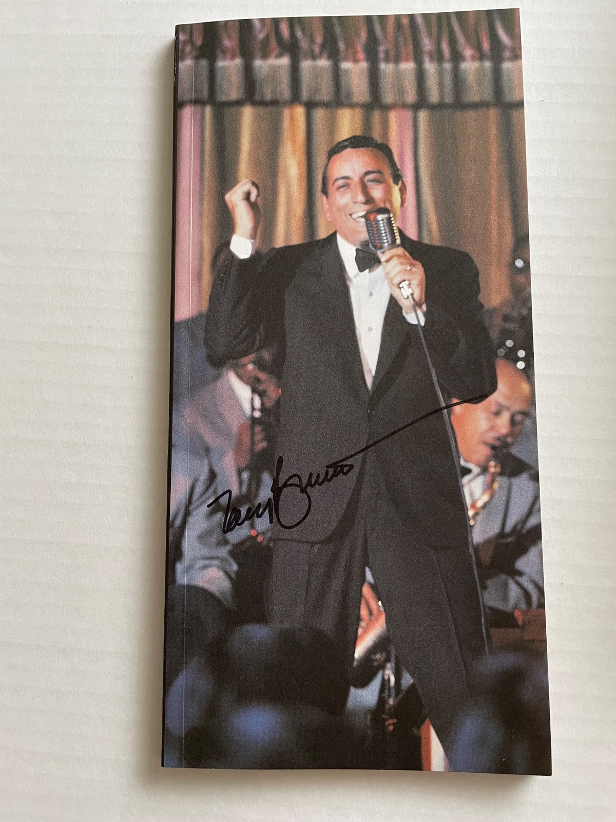 Tony Bennett - 40 years of the artistry of Tony Bennett CD boxset. Signed by Tony Bennett