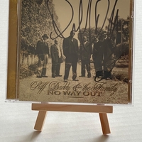 Puff Daddy and the family - No Way Out CD. Signed by Puff Daddy