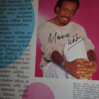 Maurice White signed cutting