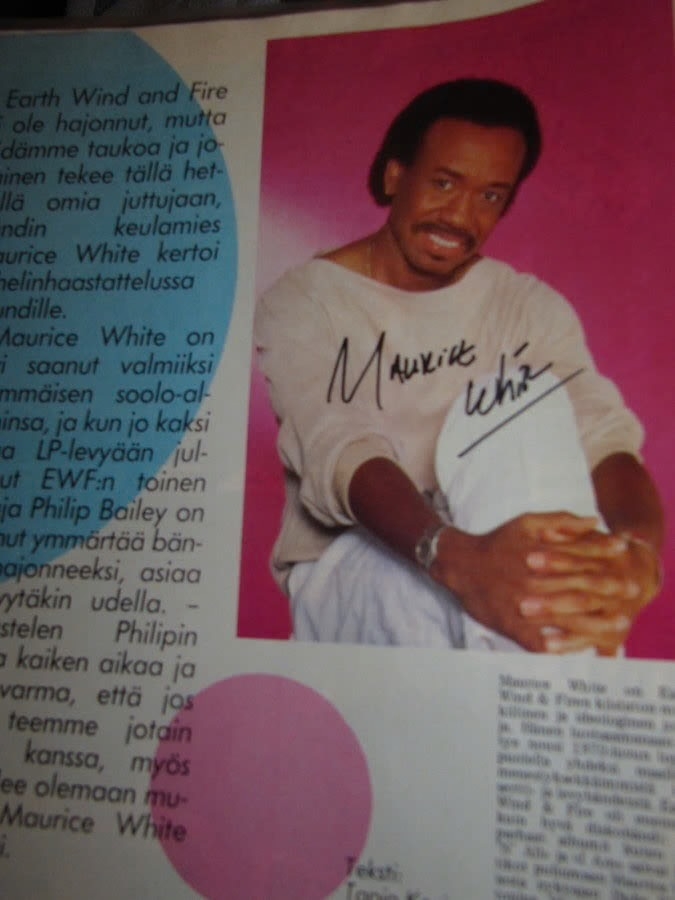 Maurice White signed cutting