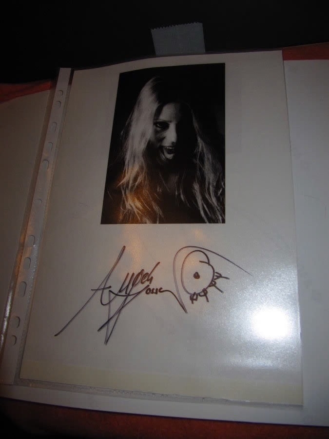 Angela Gossow / Arch Enemy signed paper