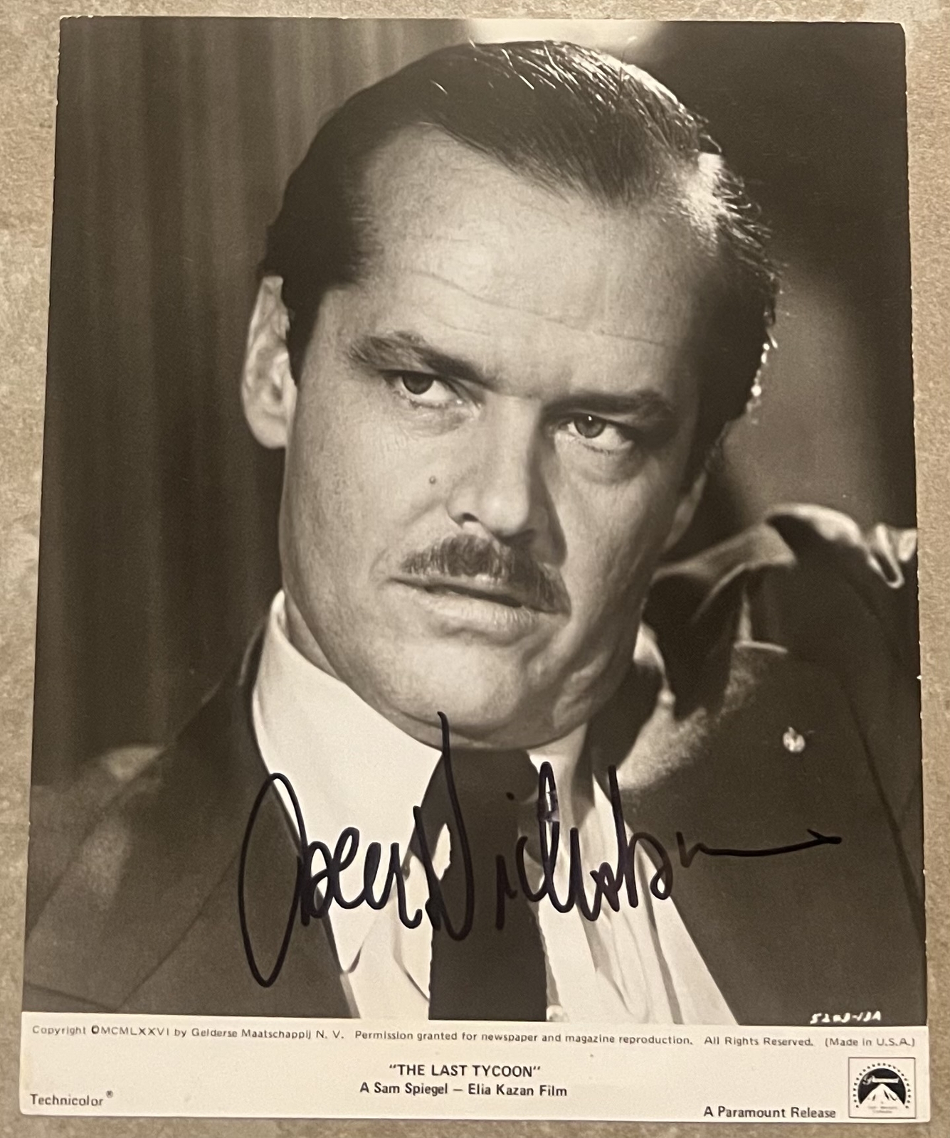 Jack Nicholson signed 8x10 photo