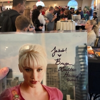 Bryce Dallas Howard signed item