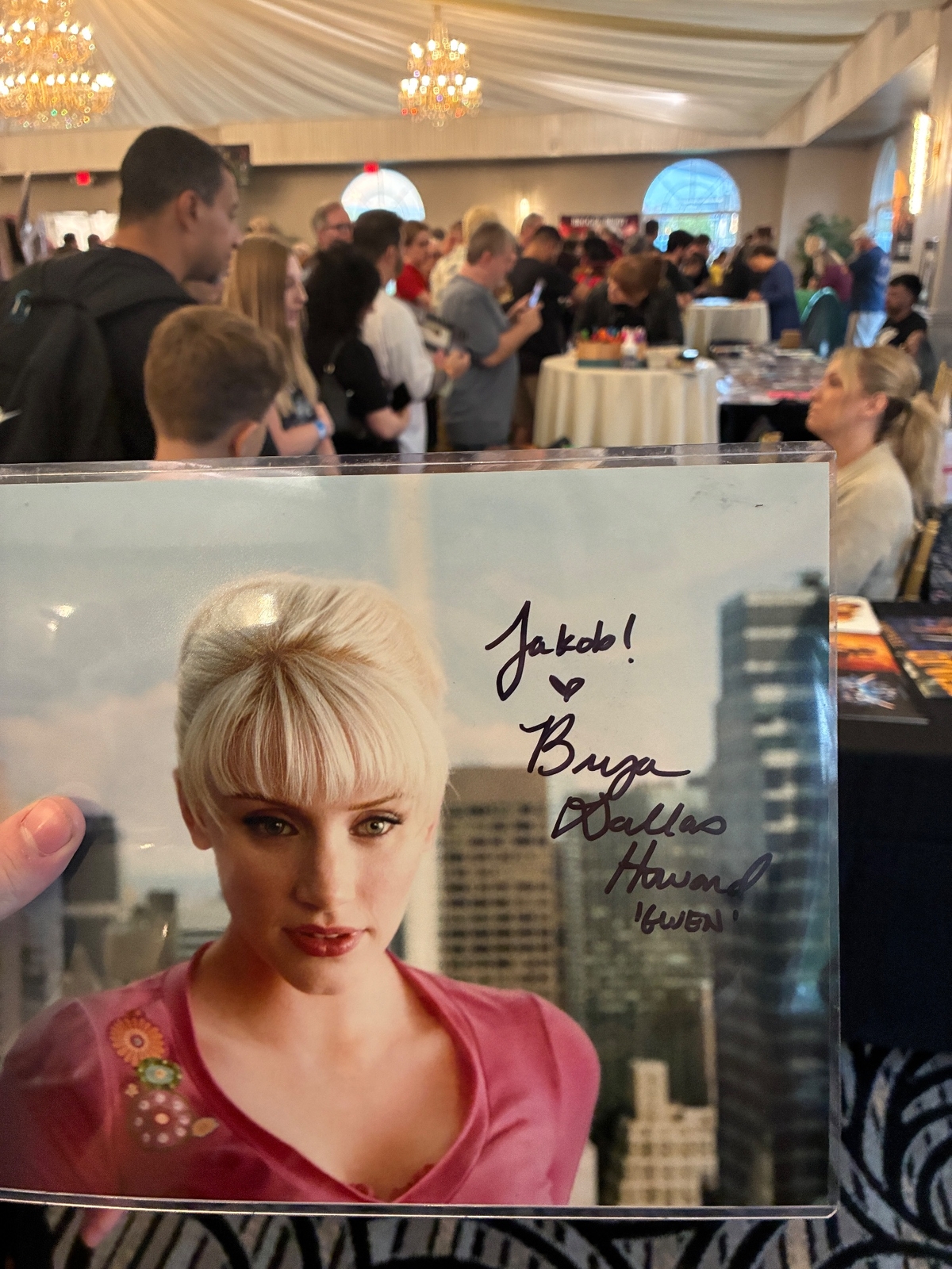 Bryce Dallas Howard signed item