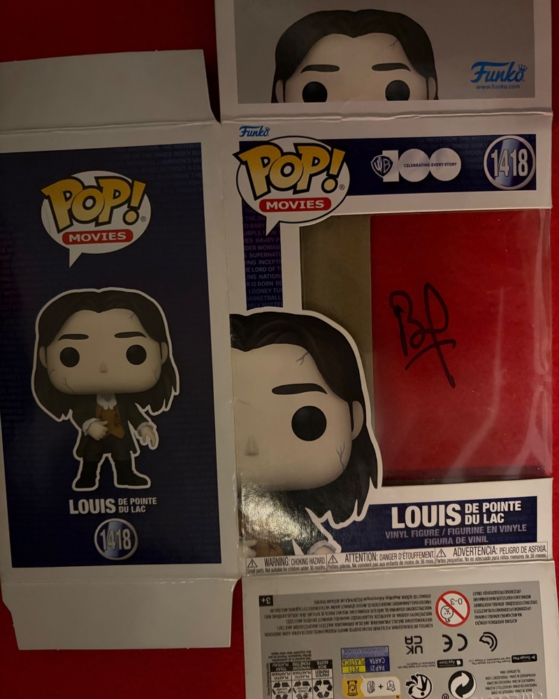 Brad pitt signed funko pop