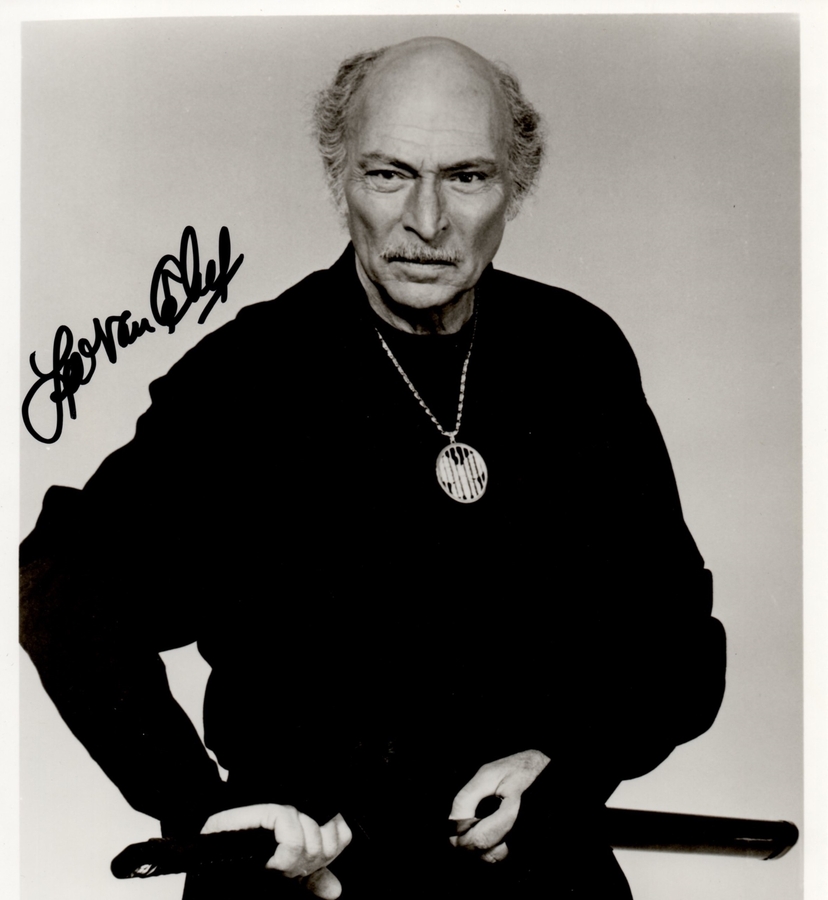 Lee Van Cleef signed 8x10 photo