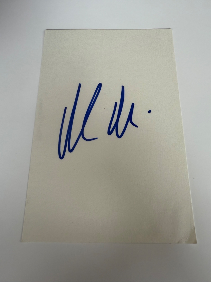 Matt Damon signed card with proof of meet photo
