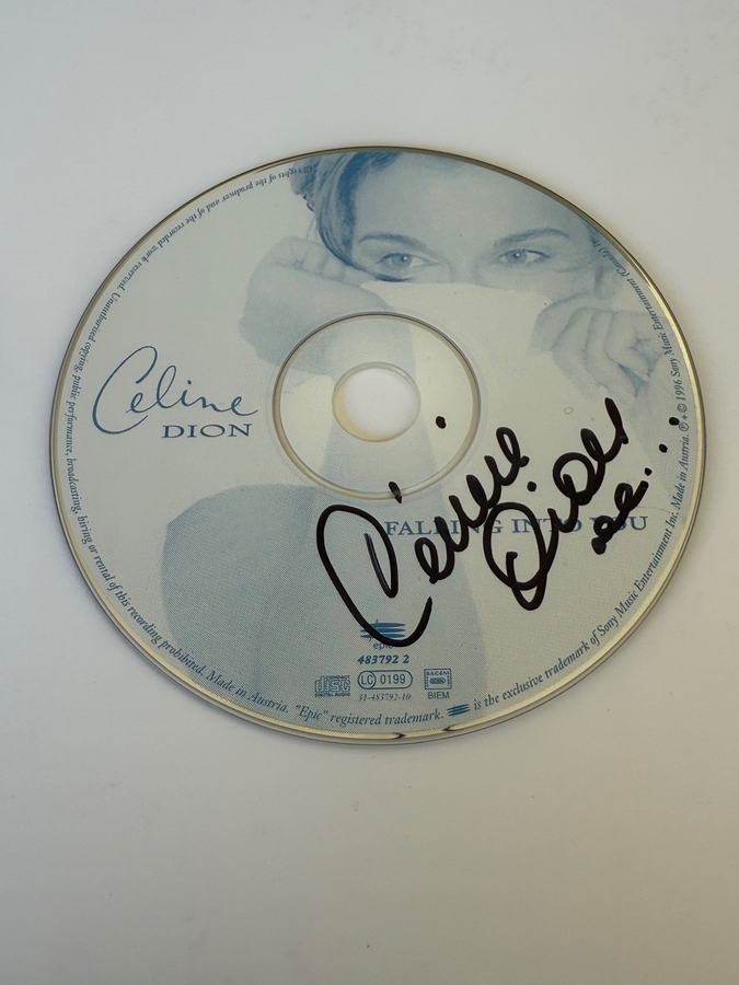 Celine Dion - Falling into you signed cd disc