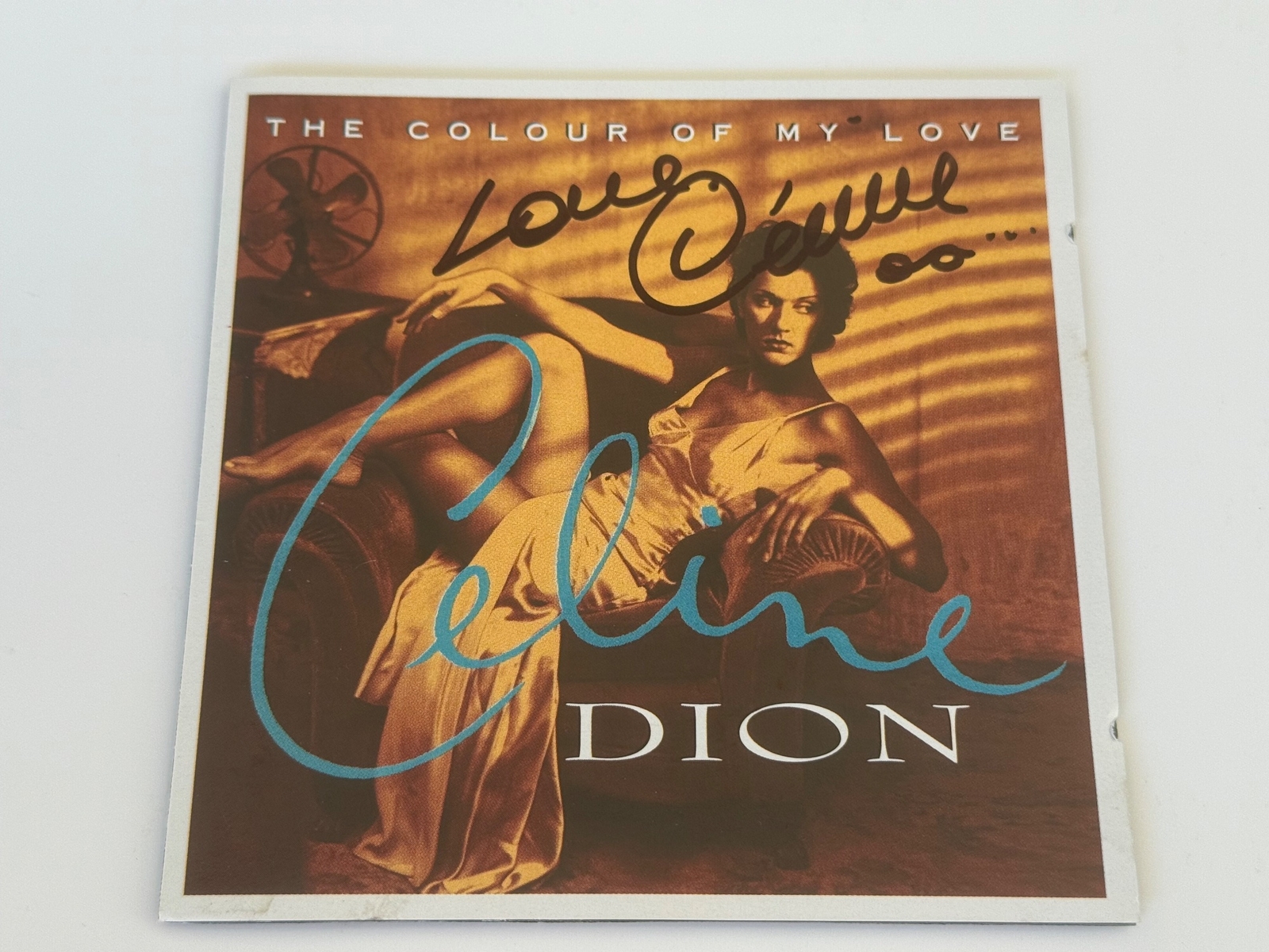 Celine Dion - The colour of my love signed CD booklet (slight damage)