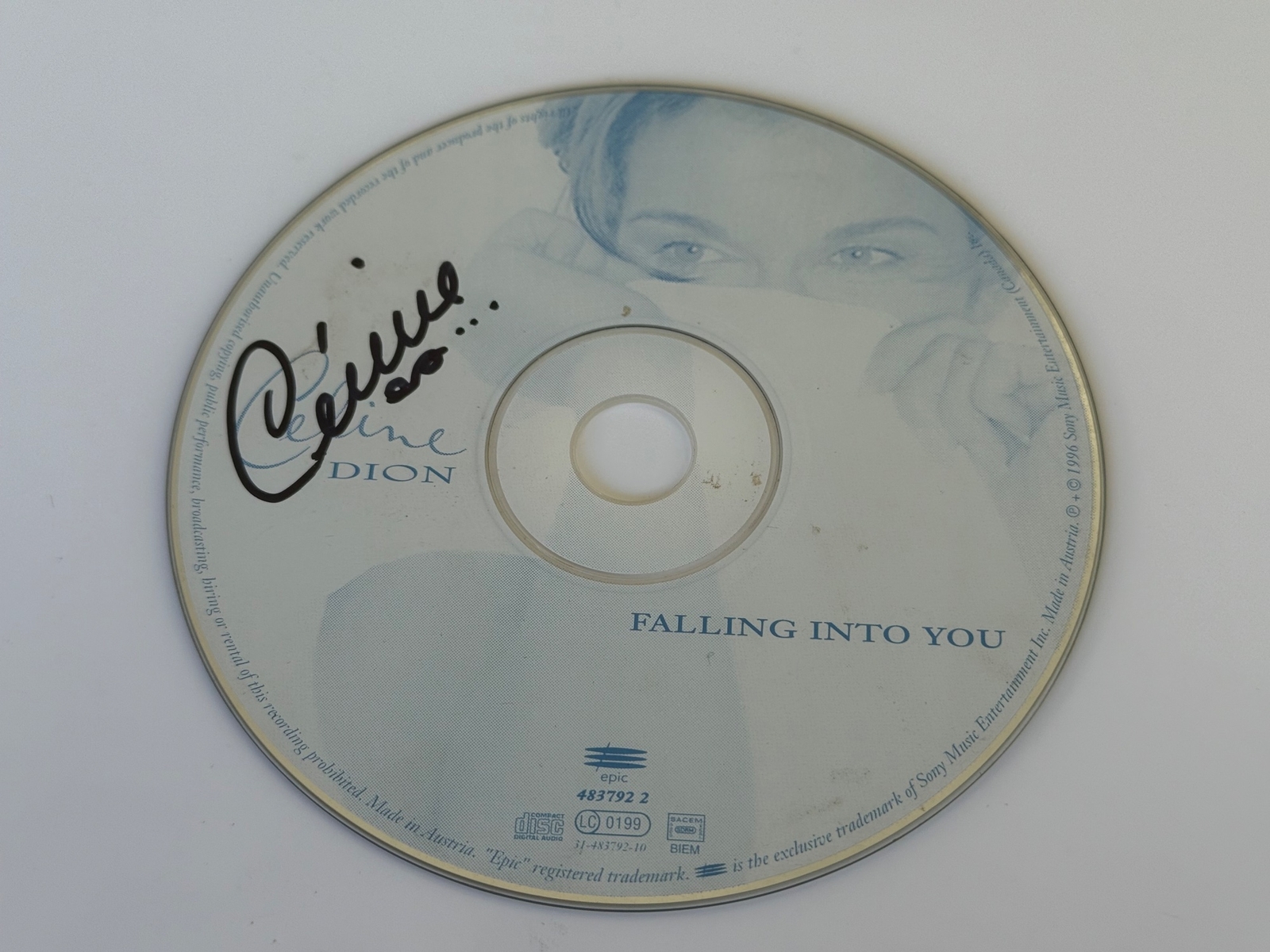 Celine Dion - Falling into you signed CD