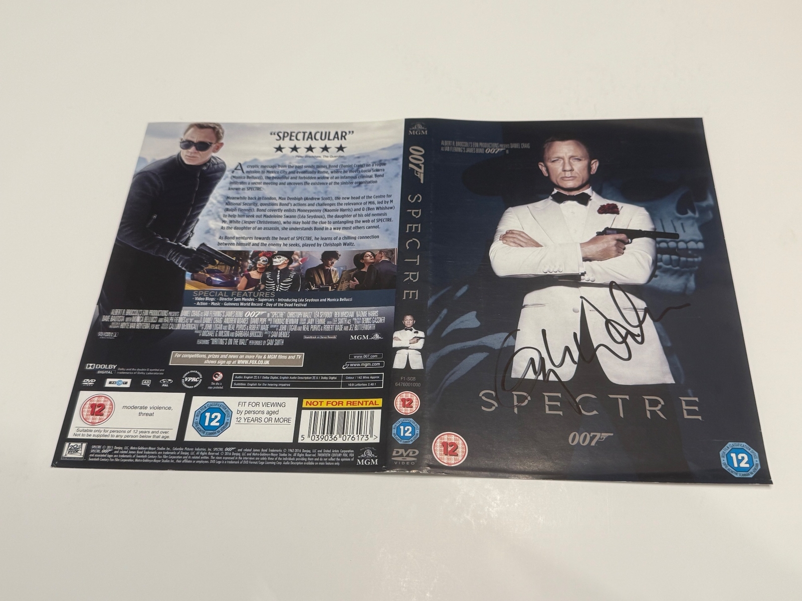 Spectre DVD sleeve signed by Christoph Waltz. DVD sleeve only