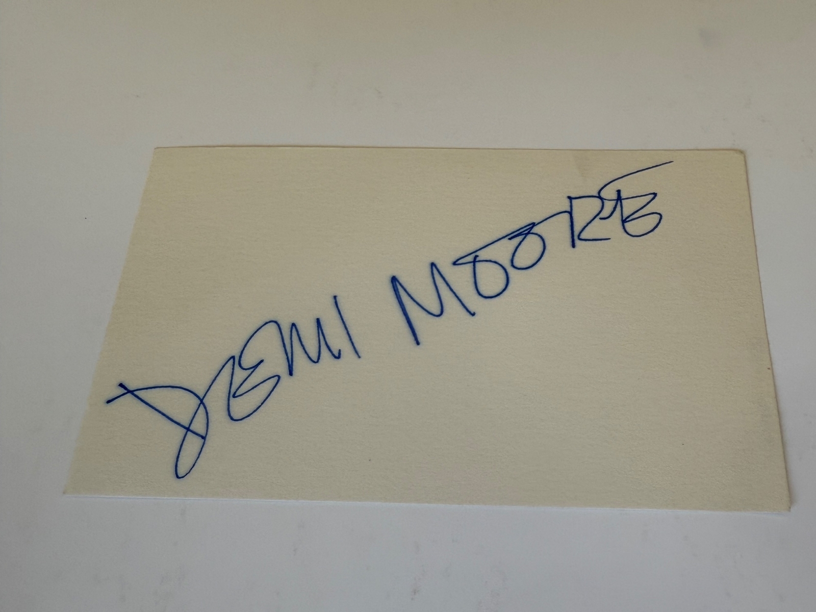 Demi Moore signed card