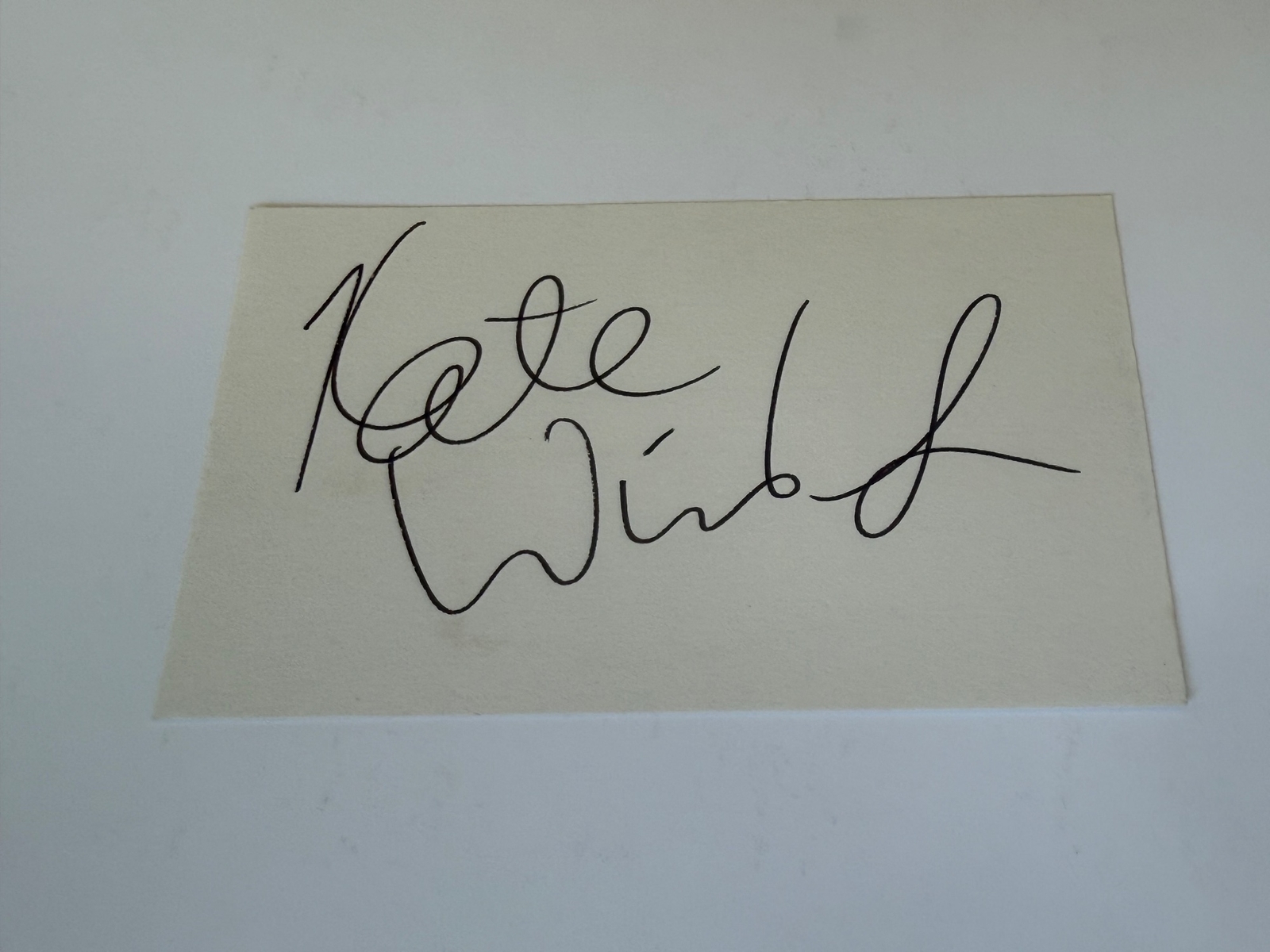 Kate Winslet signed card